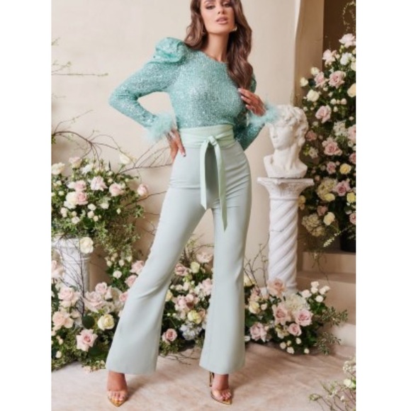NEW SEASON Lavish Alice feather and sequin embellished jumpsuit missing belt - Picture 6 of 13